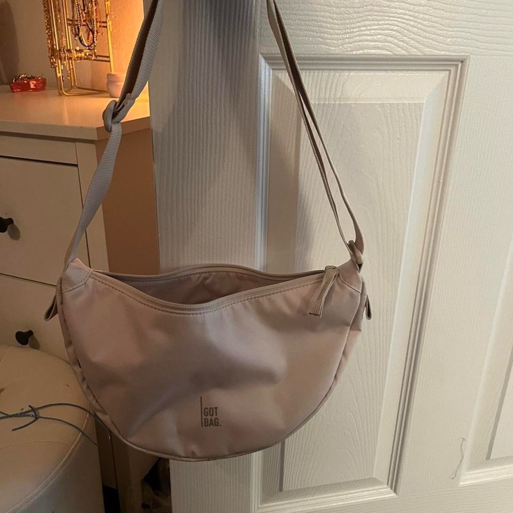Got bag cream shoulder bag
